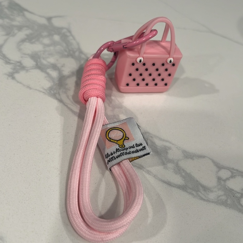Cute💕PINK Keychain - Picture 14 of 16